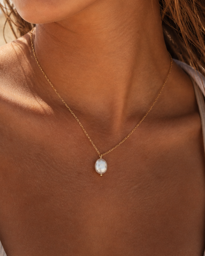 Solo Pearl Dainty Necklace